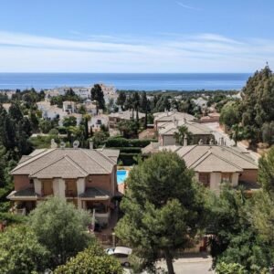Luxury Duplex Penthouse – 3 Double Bedrooms, 4 Terraces with Stunning Sea & Mountain Views – Near Cabopino/ Mijas